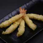 Krewetki w tempurze<a target="_blank" class="btn btn-order-promo-menu" href="https://sushimariuszlewandowski.papu.io/restaurant/shin-jidai-sushi-warszawa/menu/meal/89356a4bccc24570a82fdfafc3e554dc">Zamów online</a>