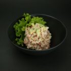 Sałatka Krewetkowa<a target="_blank" class="btn btn-order-promo-menu" href="https://sushimariuszlewandowski.papu.io/restaurant/shin-jidai-sushi-warszawa/menu/meal/5a4c82d2944b498a909da87bff9fdf12">Zamów online</a>