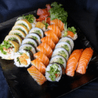 Salmon BOX <small style="margin-left:10px;">(28szt.)</small><a target="_blank" class="btn btn-order-promo-menu" href="https://sushimariuszlewandowski.papu.io/restaurant/shin-jidai-sushi-warszawa/menu/meal/26a3f14c7d5e4e699724715a0d8befe5">Zamów online</a>